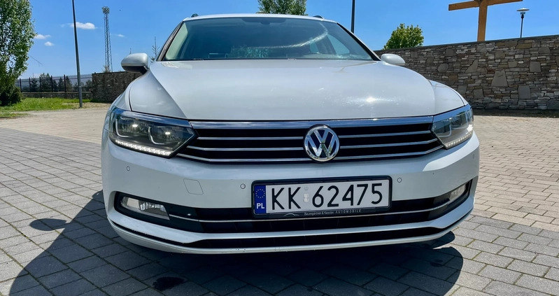 Volkswagen Passat cena 34900 przebieg: 306000, rok produkcji 2016 z Nekla małe 407